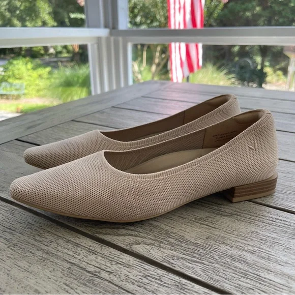 VIVAIA Women's Cream Loafers - Picture 4 of 9